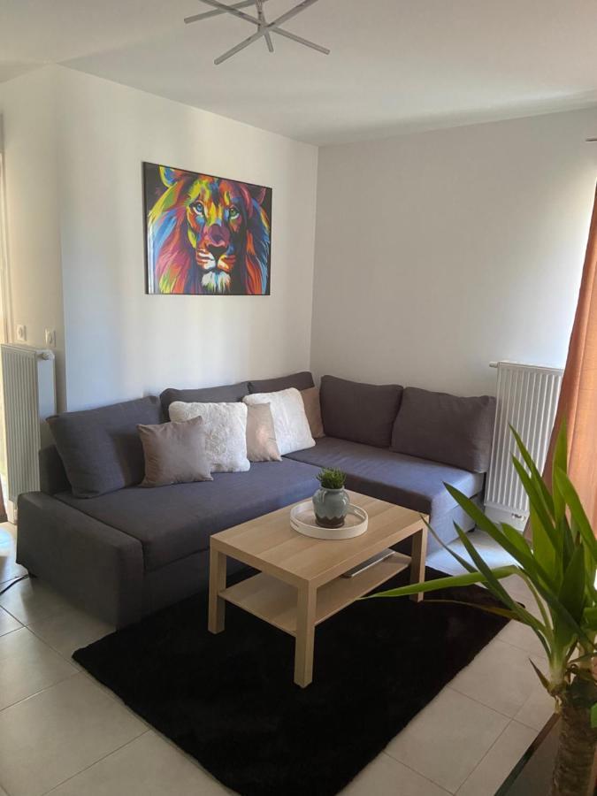 T2, Au Calme. Parking Prive Apartment Marseilles